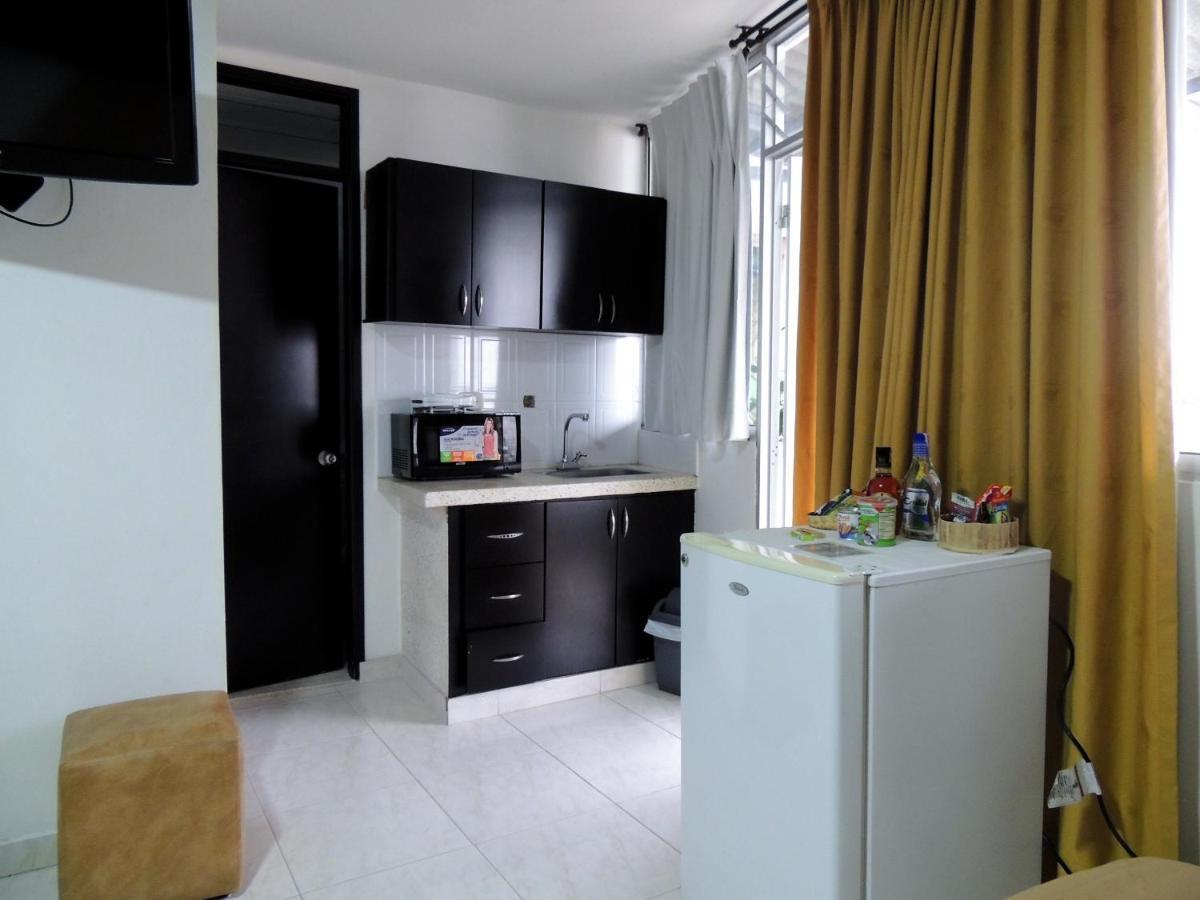 Hotel San Martin Armenia  Zewnętrze zdjęcie