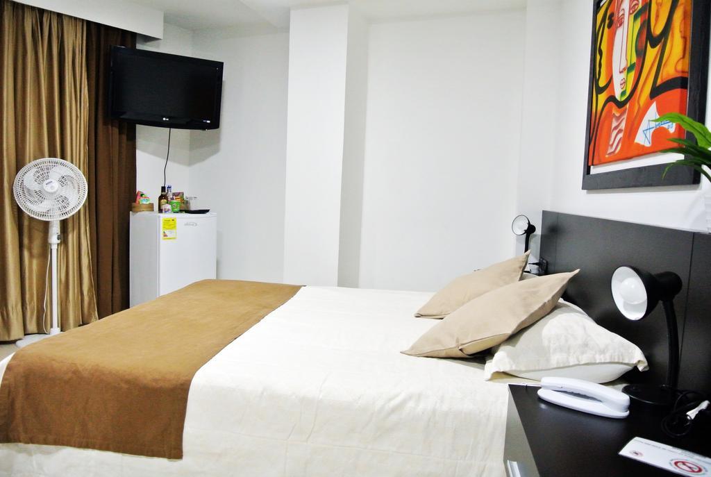 Hotel San Martin Armenia  Zewnętrze zdjęcie